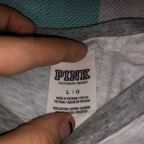 🚫TRADED🚫 PINK tee 💓 - Picture 2 of 2